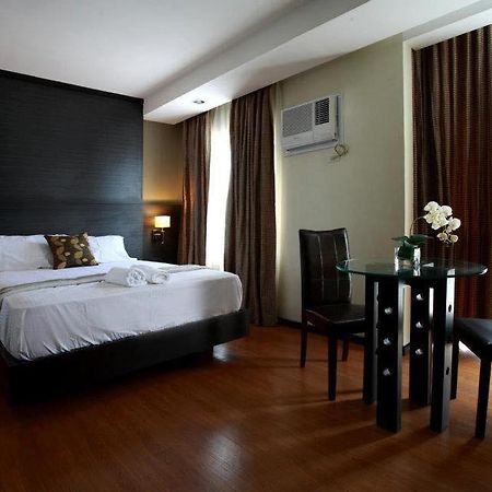 Makati Boutique Hotel Near Naia Airport Terminal 3 Edsa Pasay Cbd Makati City Ngoại thất bức ảnh