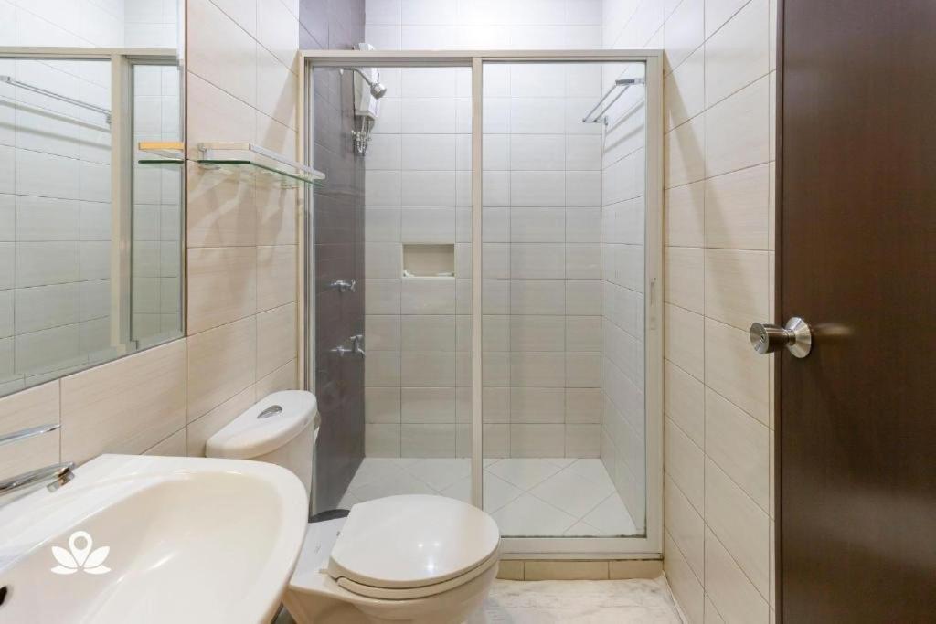 Makati Boutique Hotel Near Naia Airport Terminal 3 Edsa Pasay Cbd Makati City Ngoại thất bức ảnh