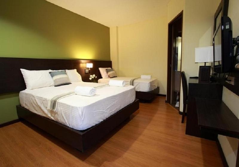 Makati Boutique Hotel Near Naia Airport Terminal 3 Edsa Pasay Cbd Makati City Ngoại thất bức ảnh