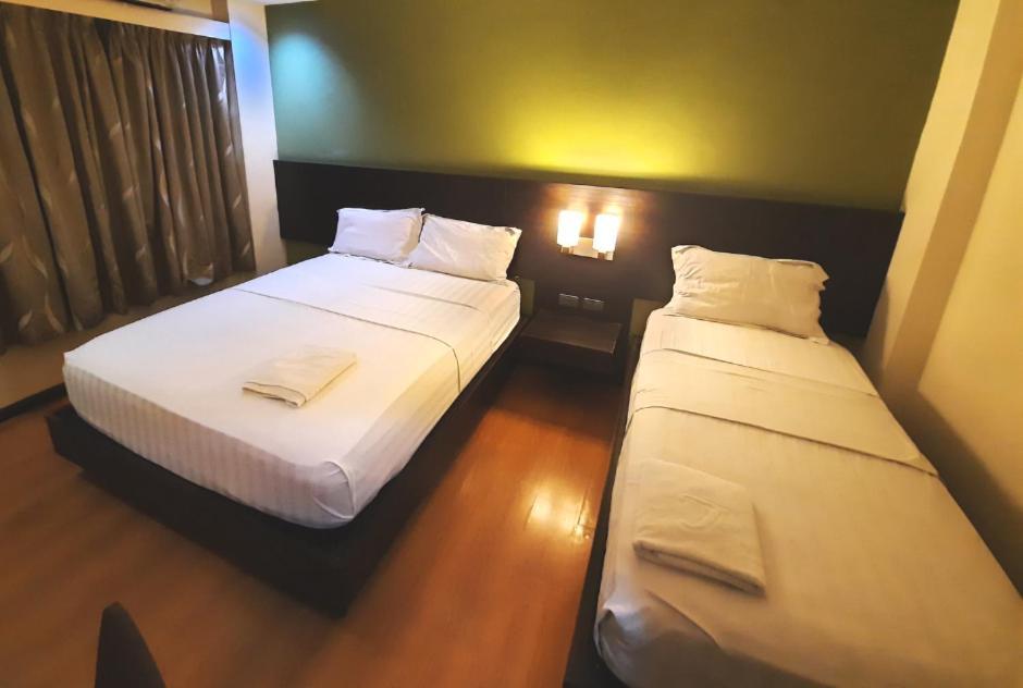 Makati Boutique Hotel Near Naia Airport Terminal 3 Edsa Pasay Cbd Makati City Ngoại thất bức ảnh