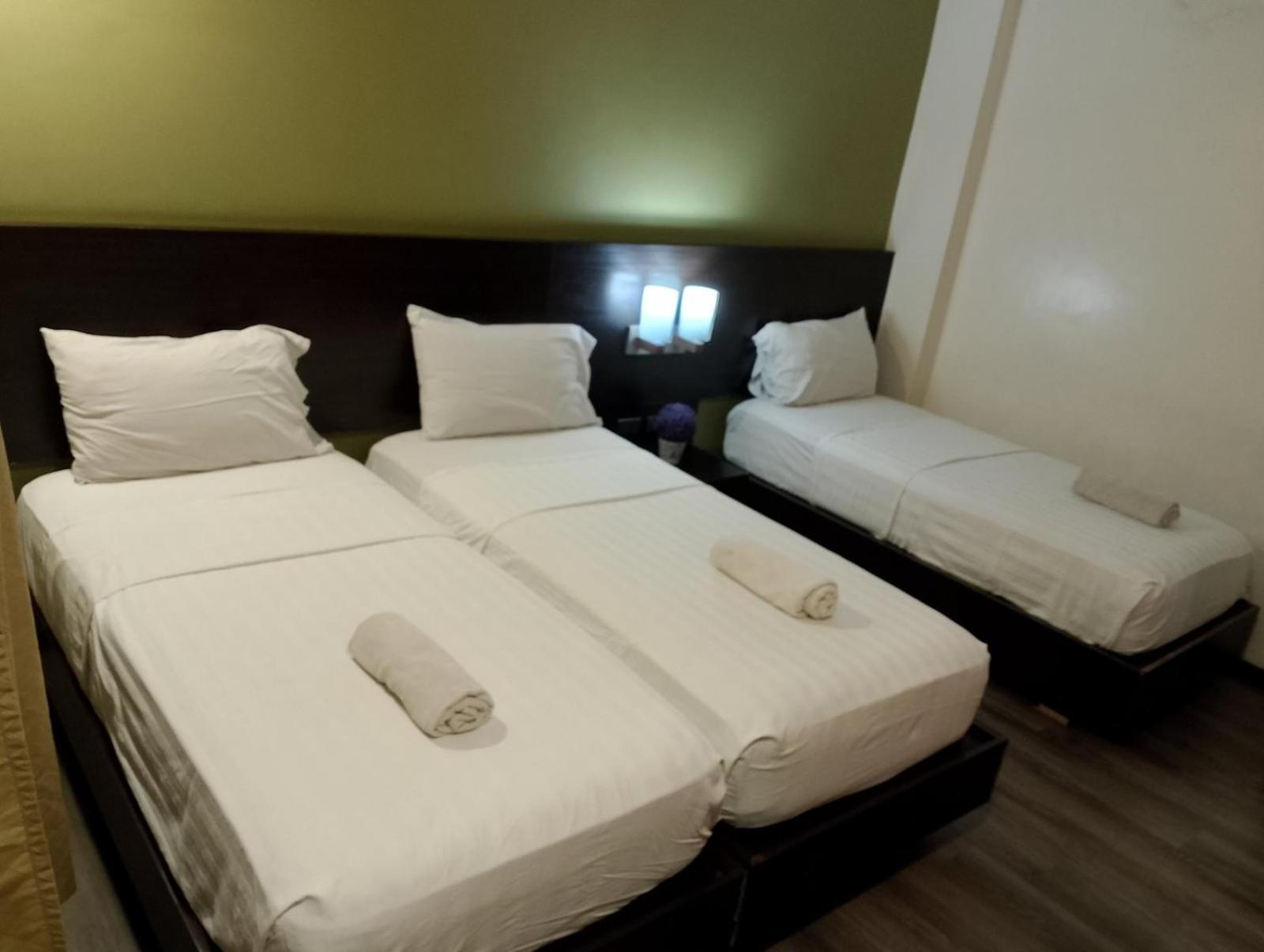 Makati Boutique Hotel Near Naia Airport Terminal 3 Edsa Pasay Cbd Makati City Ngoại thất bức ảnh